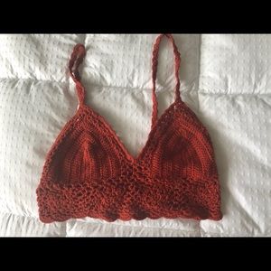 Crochet crop top/bralette